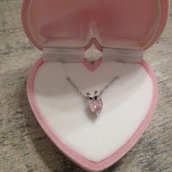 Necklace Silver Pink Heart Shape CZ in Box - Picture 2 of 3